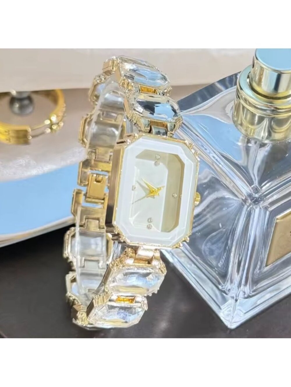 Classic Luxurious Gold and white Women's Watch